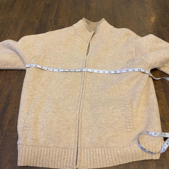 L.L. Bean full zip Wool sweater - Picture 3 of 11